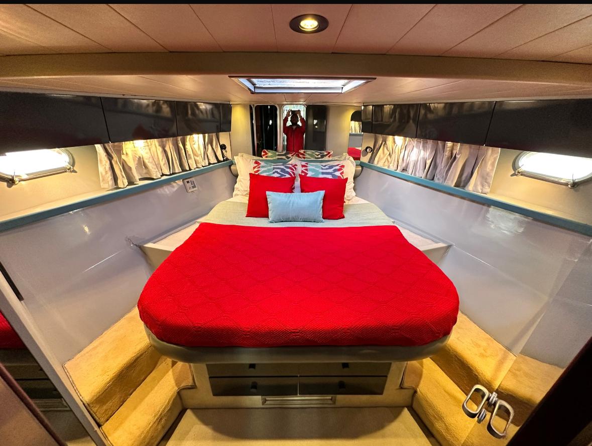 Belek VIP Day Yacht Tour – Ferretti Motor Yacht May Can